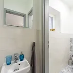 Downtown Royal Apartment *